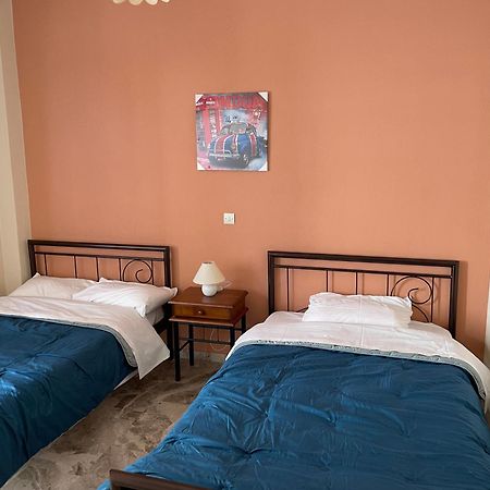 Finikas Apartment Iria Bagian luar foto