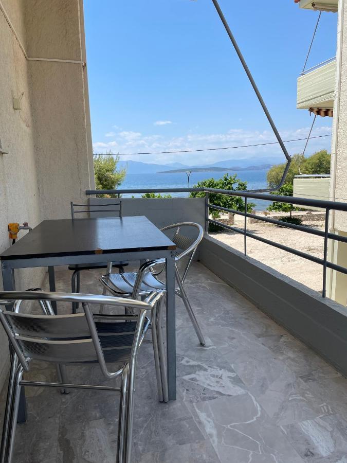Finikas Apartment Iria Bagian luar foto